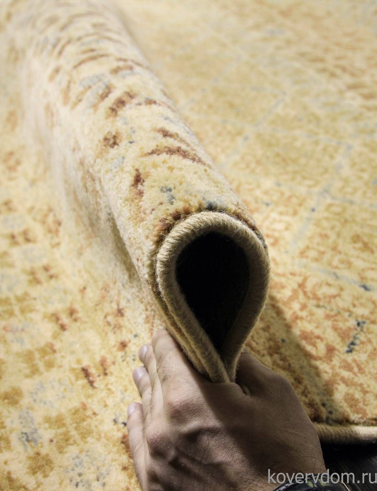 Ковер DJOBIE 45-42 130 V Ковер DJOBIE 45-42 130 V