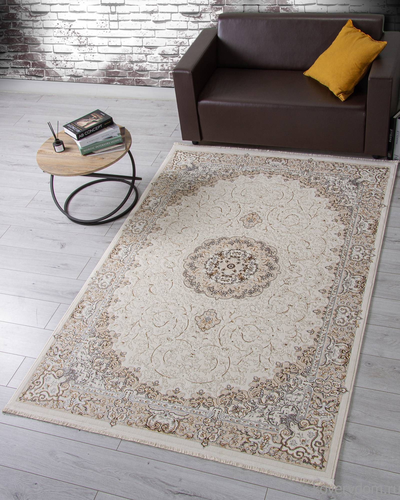 Ковер ZARINA M107A CREAM / CREAM Ковер ZARINA M107A CREAM / CREAM