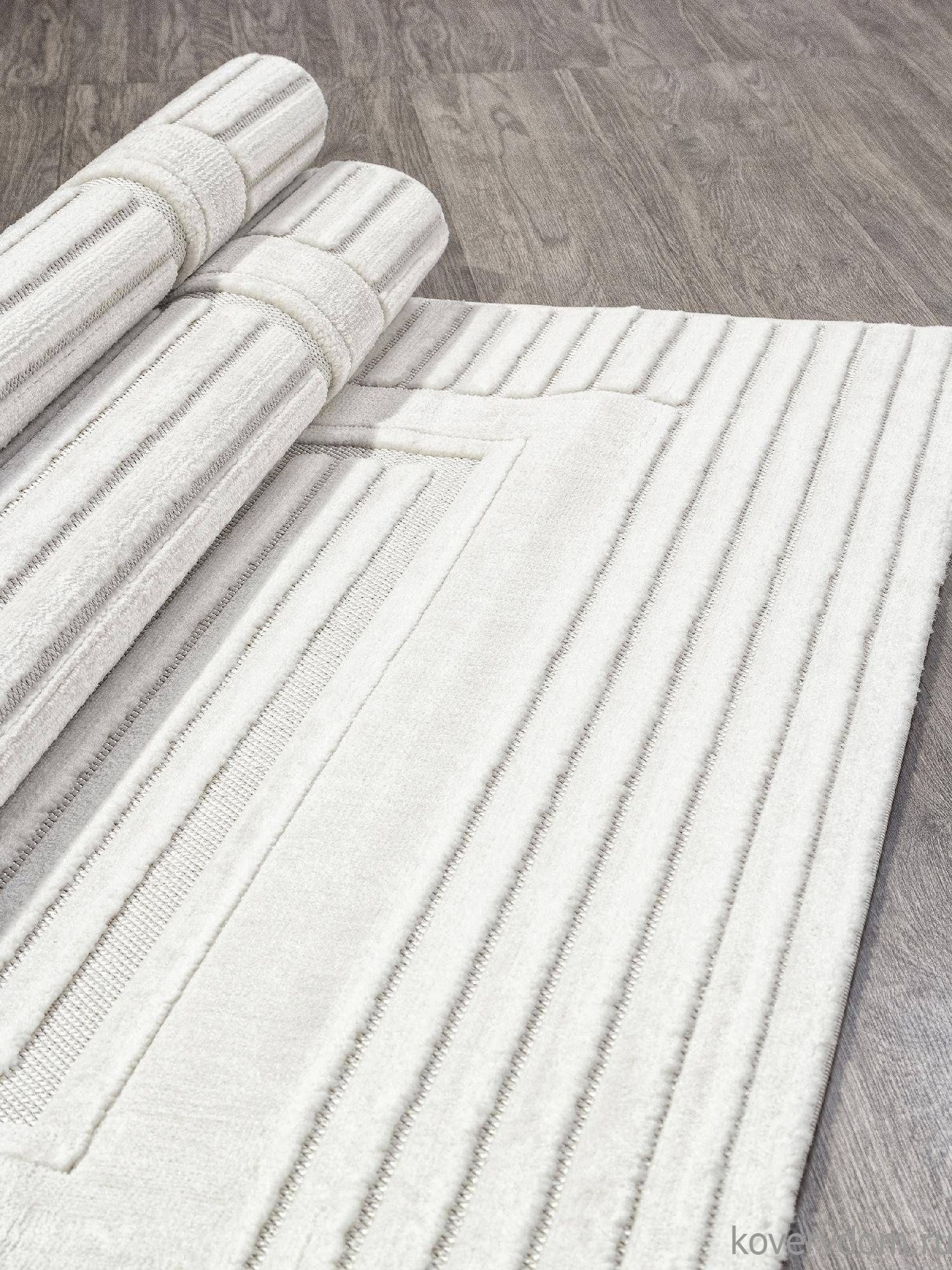 Ковер JUNO-A D785AW CREAM / CREAM Ковер JUNO-A D785AW CREAM / CREAM