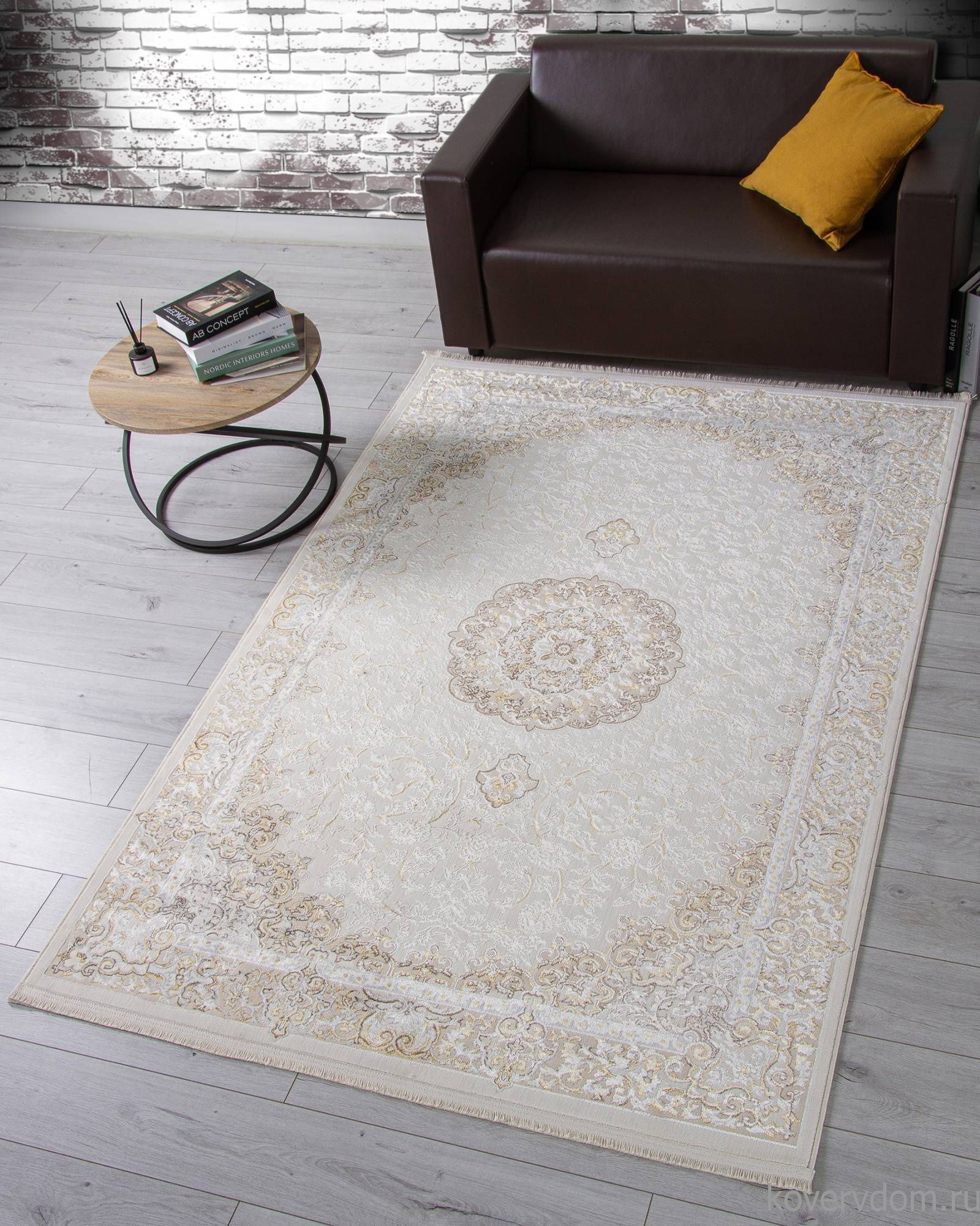 Ковер ZARINA M107A CREAM / CREAM Ковер ZARINA M107A CREAM / CREAM